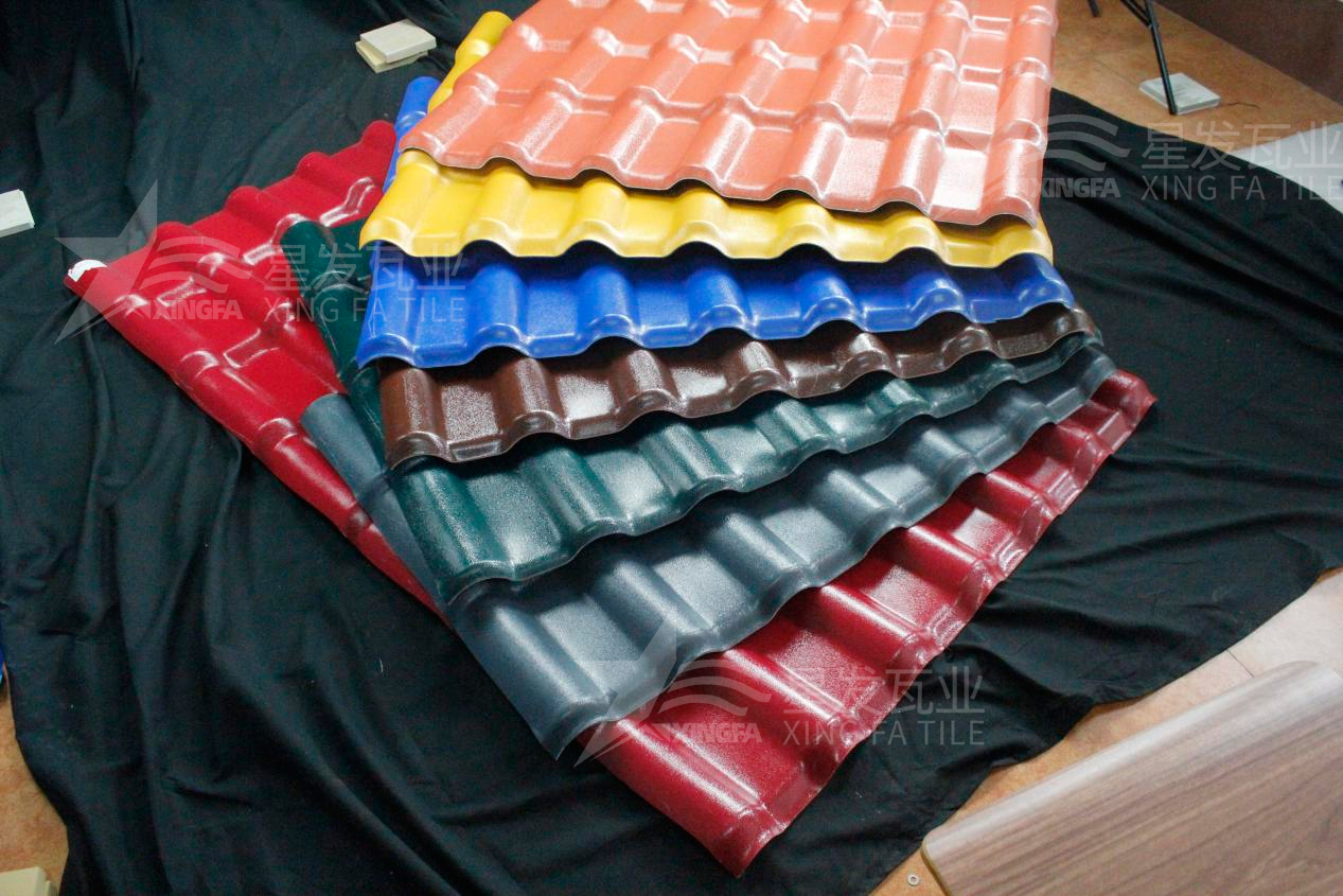 防腐屋面瓦廠家生產(chǎn)的樹脂瓦有哪3大必不可少的優(yōu)點(diǎn)？