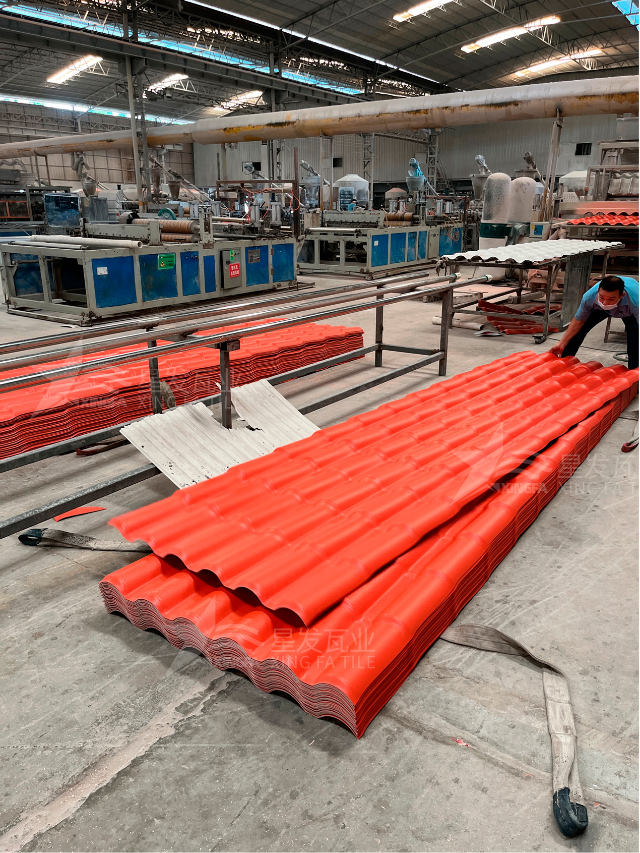 在選擇樹脂瓦廠家，一定要考察的3個(gè)因素？輕松買到優(yōu)質(zhì)的樹脂瓦！