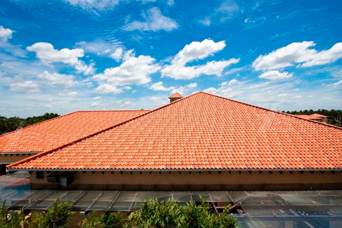 合成樹脂瓦能夠取代傳統(tǒng)瓦片的獨(dú)特性能優(yōu)勢(shì)？