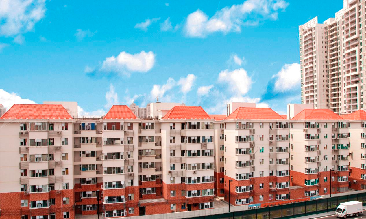 平改坡工程用合成樹脂瓦的優(yōu)勢，不僅僅是提升城市形象那么簡單！