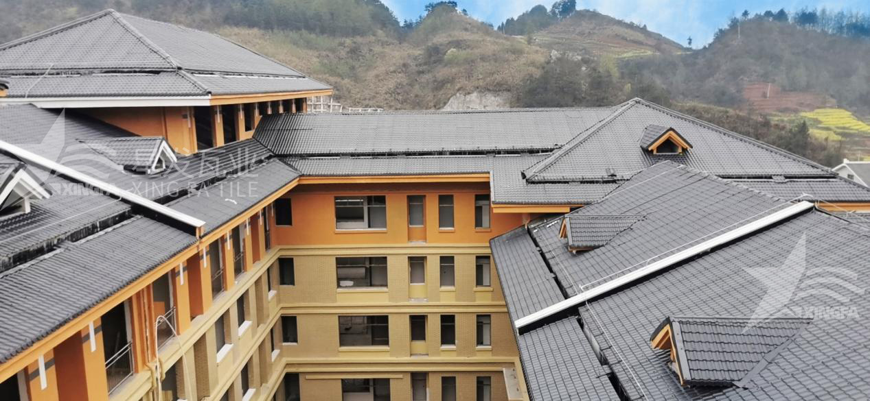 揭秘！包工包料安裝合成樹脂瓦每平方需要多少錢？