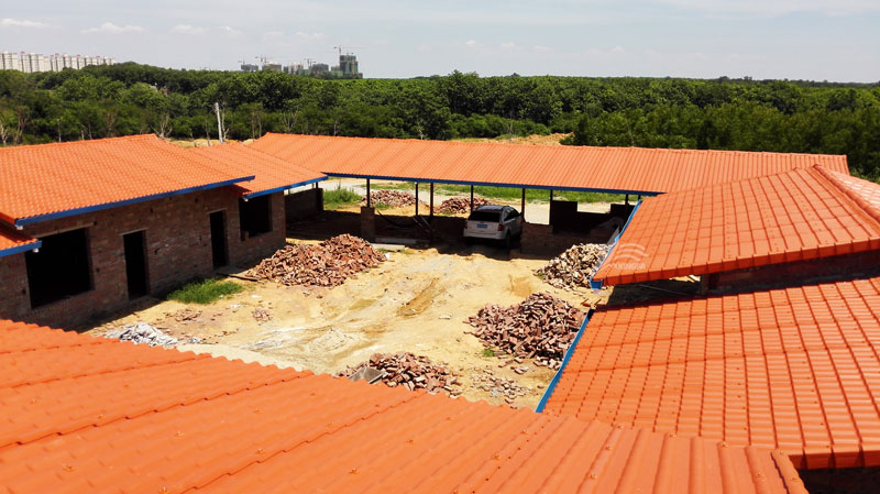 樹(shù)脂瓦安裝步驟，正確的安裝過(guò)程對(duì)于確保樹(shù)脂瓦使用壽命是至關(guān)重要